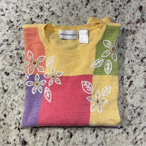 Alfred Dunner Yellow Size XL Floral Embroidered Short Sleeve Sweater Crew Neck - Picture 7 of 7